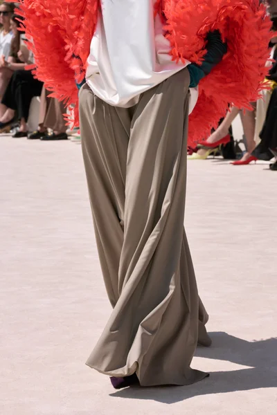 Look 5